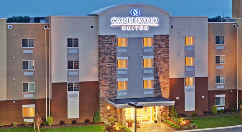 Отель Candlewood Suites Buffalo Amherst