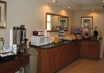 Отель Econo Lodge Williamsport