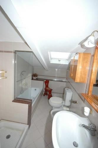 Апартаменты Apartment Melograni I