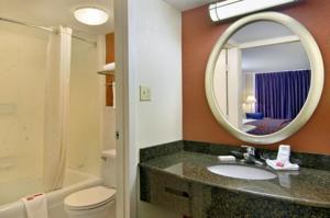Отель Red Roof Inn