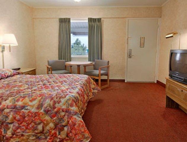 Отель Port Huron Days Inn