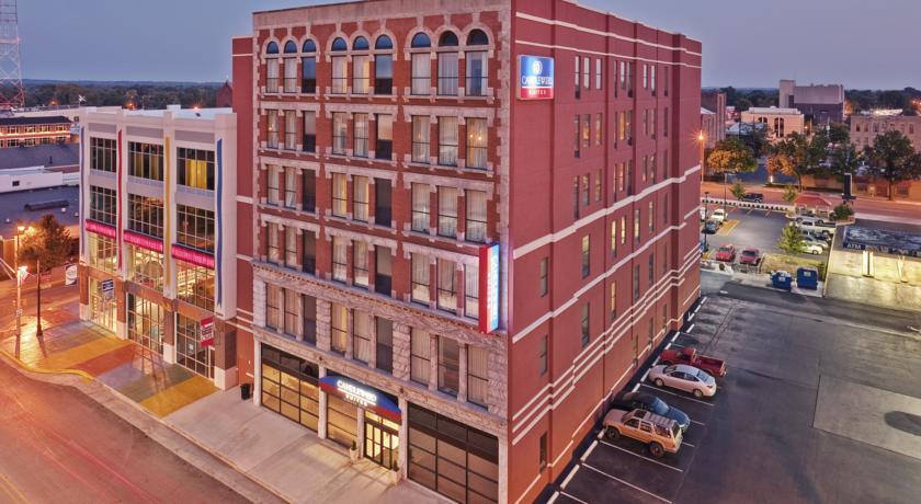 Отель Candlewood Suites Terre Haute
