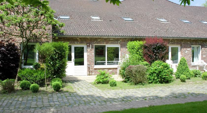 Апартаменты Holiday home Bungalowpark Landsrade3