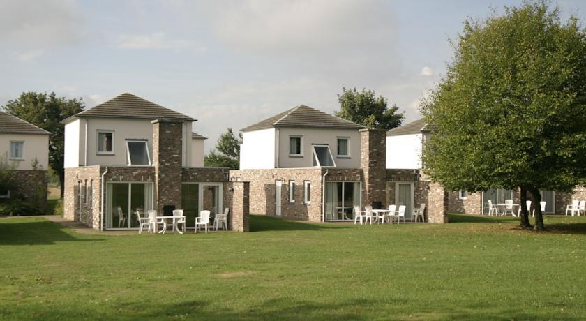 Апартаменты Holiday home Bungalowpark Landsrade2