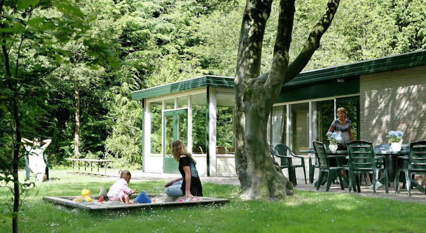 Апартаменты Holiday home Residence De Eese1