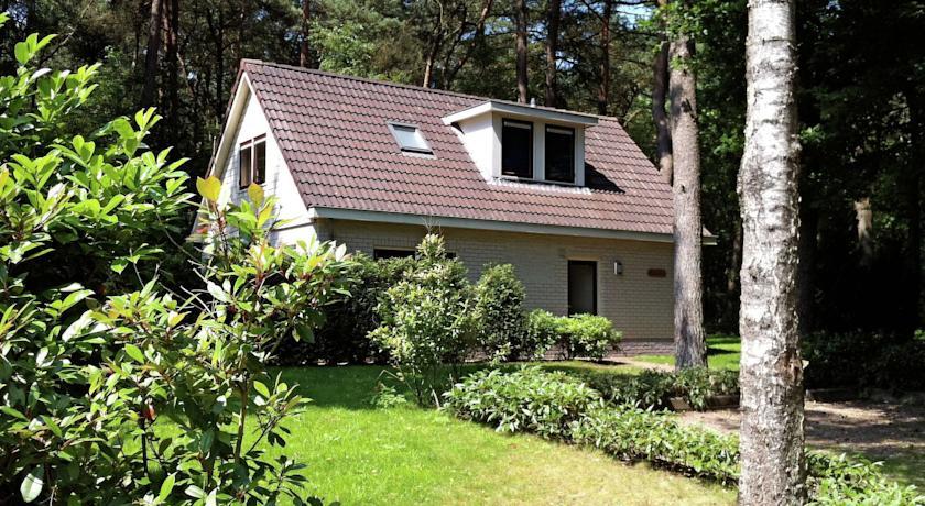 Апартаменты Holiday home Bungalowpark DroomwensIII