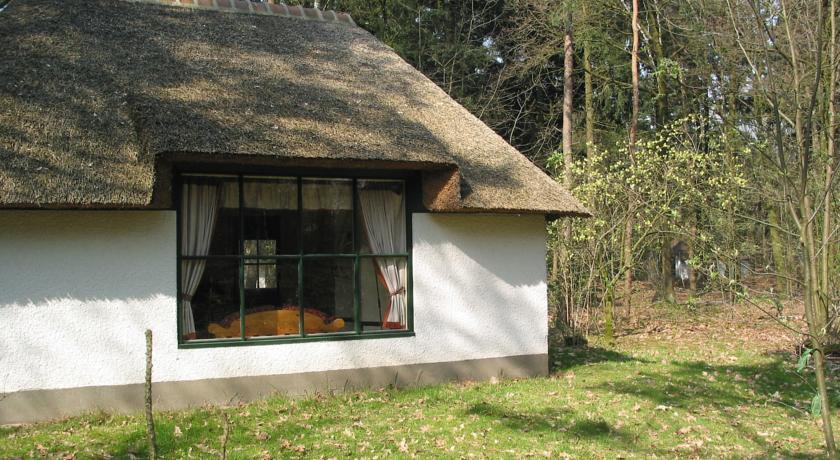 Апартаменты Holiday home Vakantiepark Herperduin5