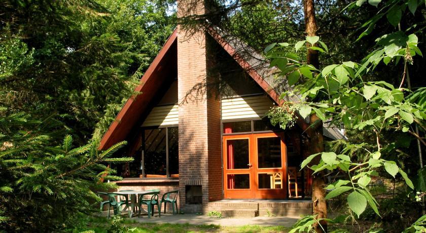 Апартаменты Holiday home Vakantiepark Herperduin2