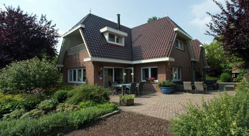Апартаменты Holiday home De Tike
