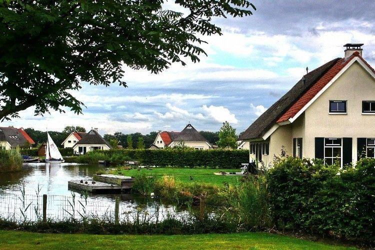 Апартаменты Holiday home Landgoed Eysinga State