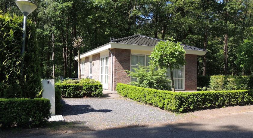 Апартаменты Holiday home Landleven de Wyckel