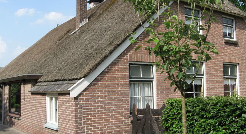 Отель Farm stay Boerderij De Regge-Vallei