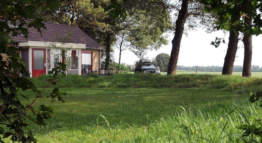 Апартаменты Holiday home Bungalowpark De Papillon