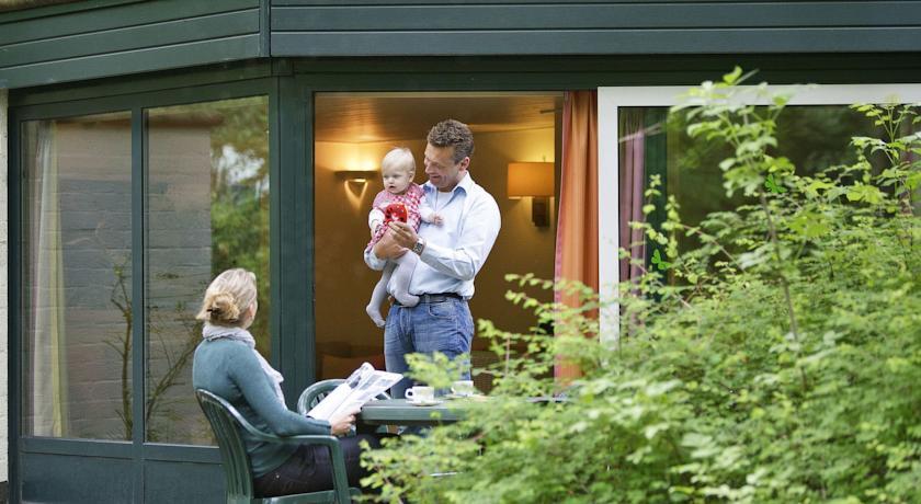 Апартаменты Holiday home Center Parcs De EemhofV