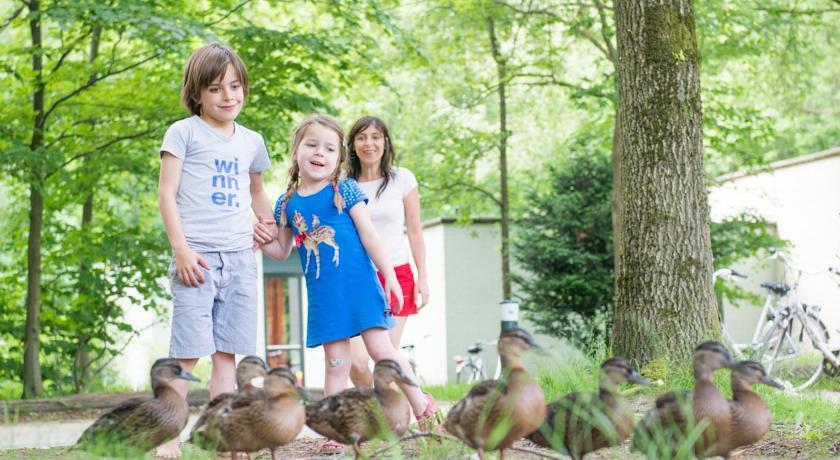 Апартаменты Holiday home Center Parcs De EemhofII