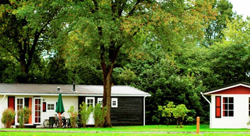 Отель Chalet Vakantiepark De Twee Bruggen2