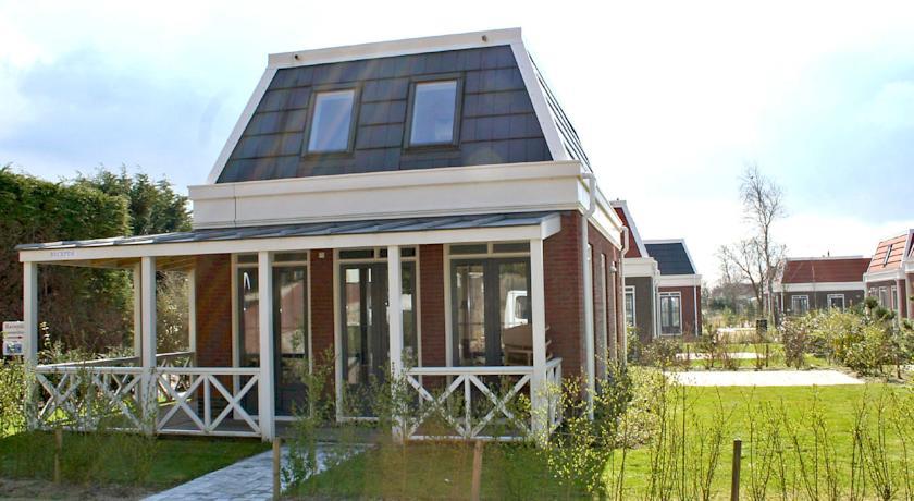 Вилла Bungalowparck Tulp & Zee 10