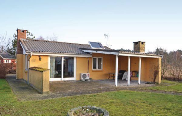 Апартаменты Holiday home Lærkevej Glesborg III
