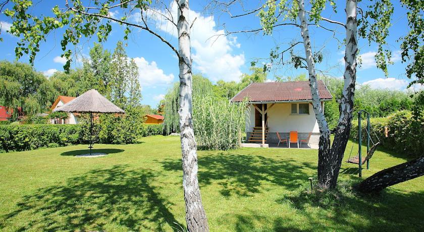 Villa Balatonmáriafürdő 11