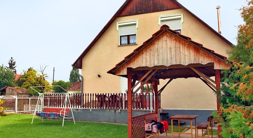 Апартаменты Apartment Balatonszemes 1