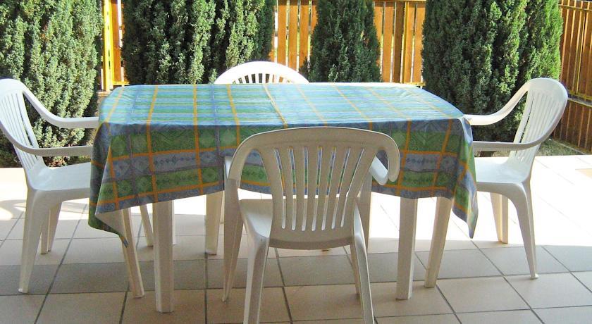 Апартаменты Holiday home Balatonboglár 1