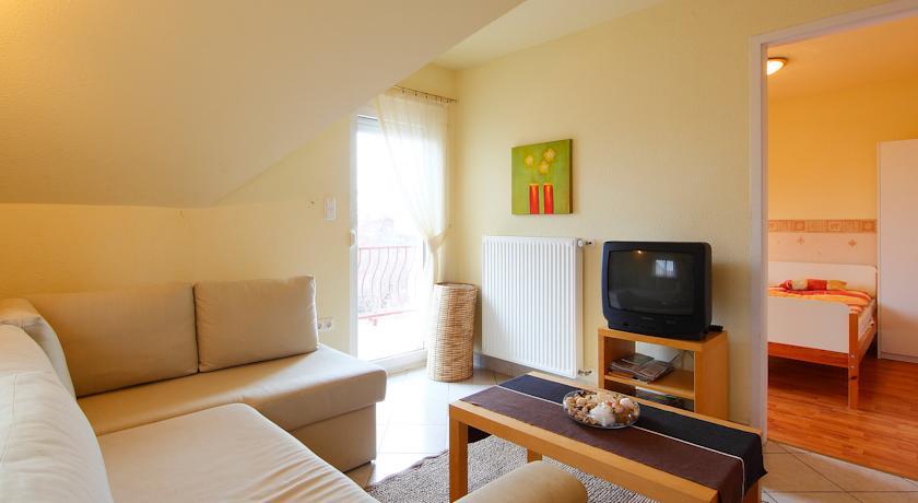 Апартаменты Apartment Vonyarcvashegy 2