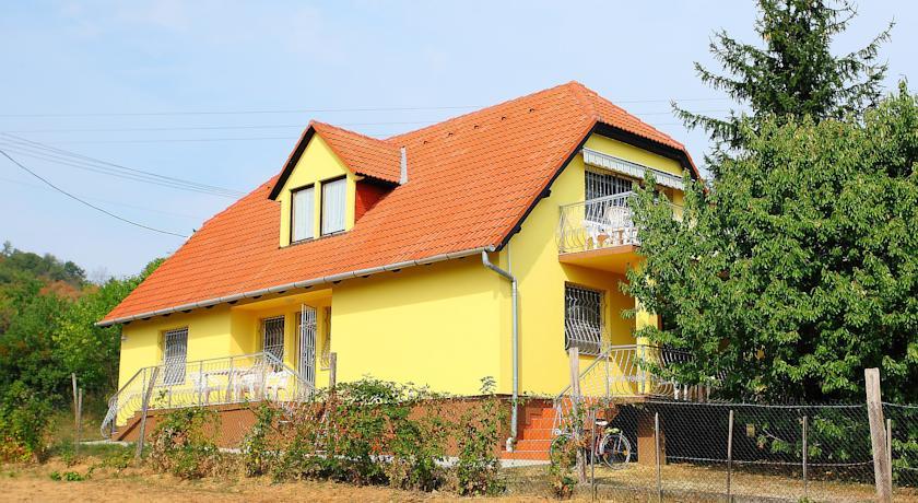 Вилла Villa Badacsonytomaj