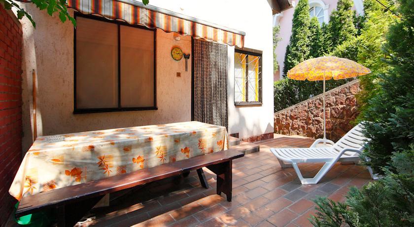 Апартаменты Holiday home Balatonalmádi