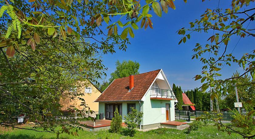 Вилла Villa Balatonvilágos 2