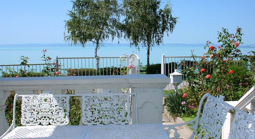 Вилла Villa Balatonvilágos 1