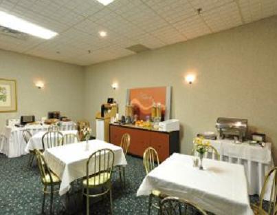 Отель Days Inn Cranbrook