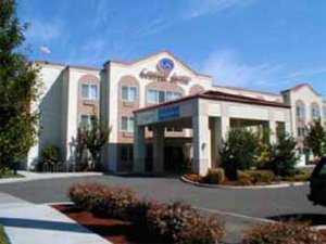 Отель Comfort Suites Springfield
