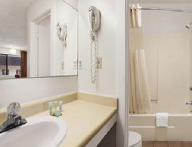 Отель Travelodge Fort Bragg