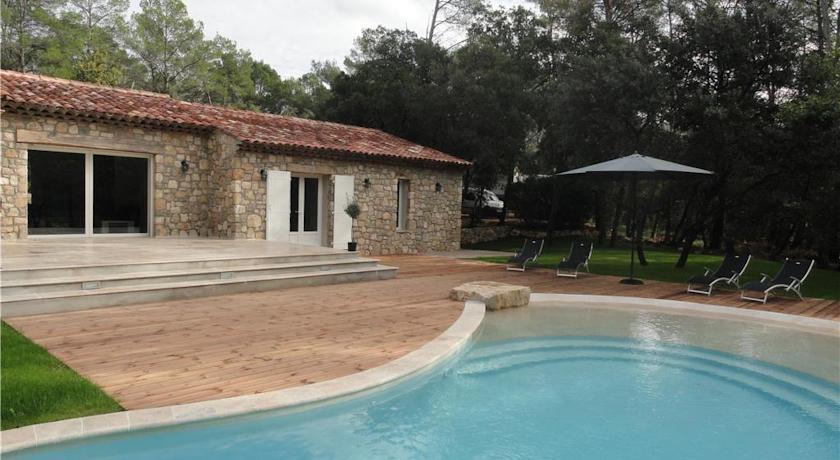 Апартаменты Holiday Home Le Clos Verdoyant