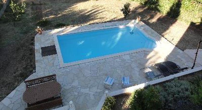 Апартаменты Holiday Home La Banyoulenque