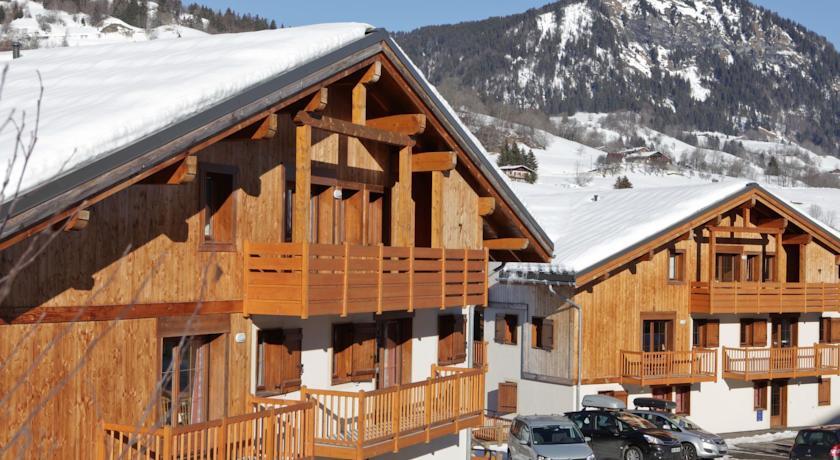 Апартаменты Holiday home Les Chalets des Evettes