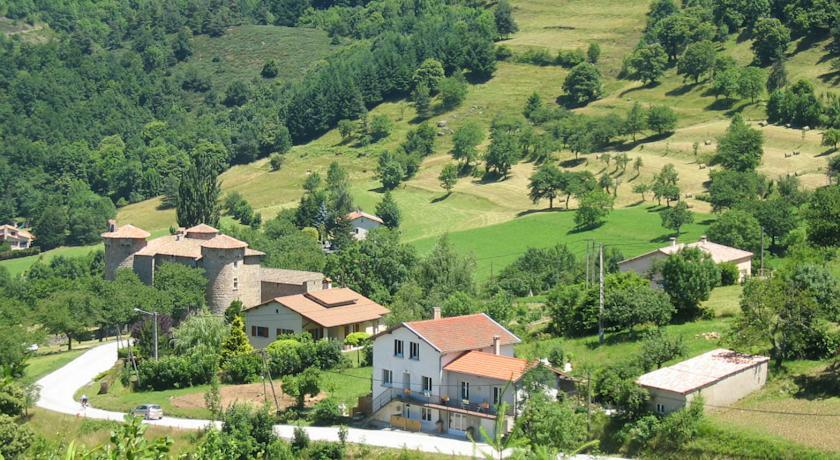 Апартаменты Holiday home Le Pommier