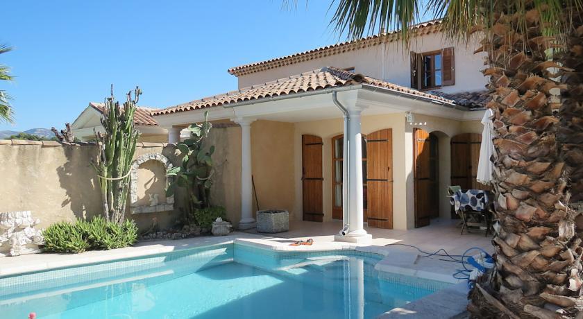 Апартаменты Holiday home Cagnes-sur-Mer