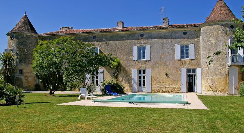 Вилла Le Manoir Des Touches