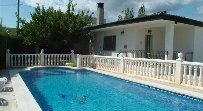 Апартаменты Holiday Home Roman