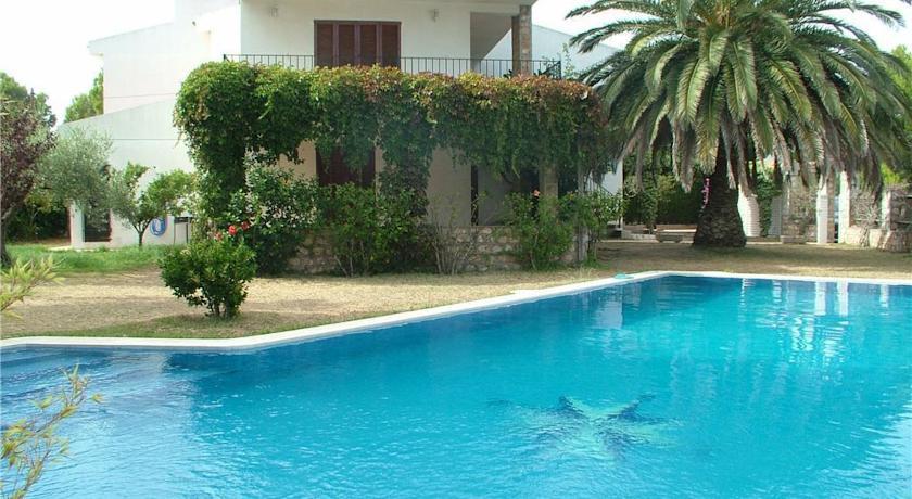 Апартаменты Holiday Home Ribot
