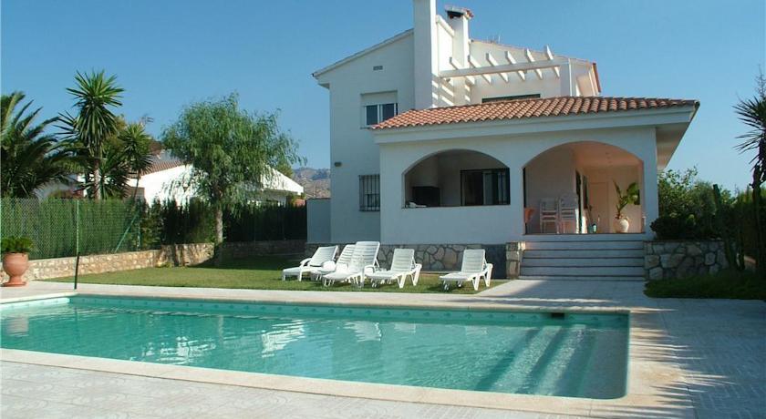 Апартаменты Holiday Home Adelina
