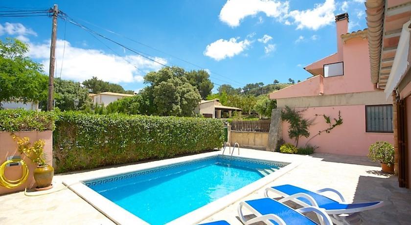 Апартаменты Villa Rosa Cala Petit