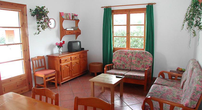 Апартаменты Villas Cala'n Bosch 3