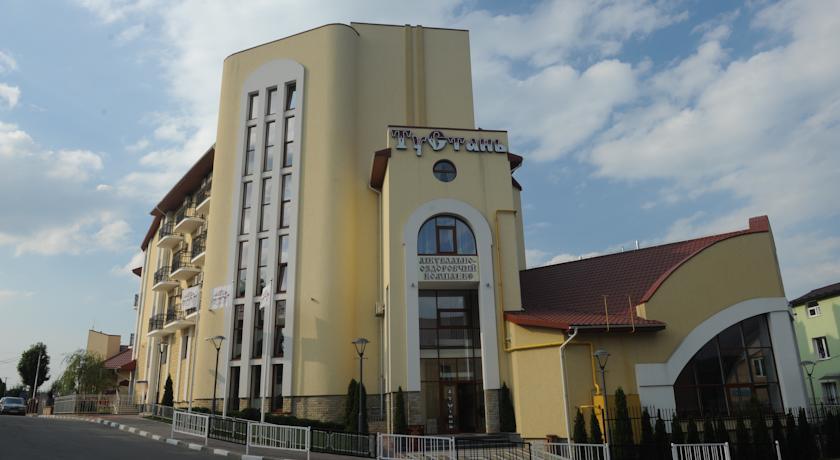  Отель Тустань