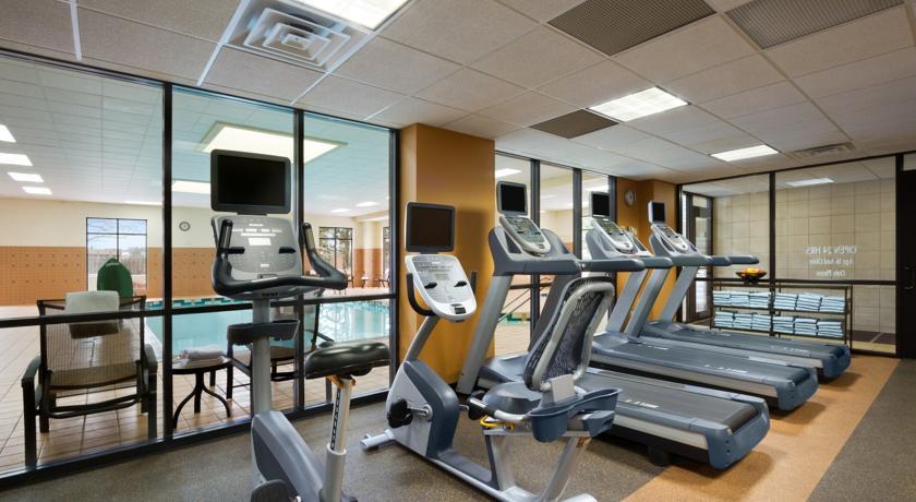 Отель Madison Marriott West