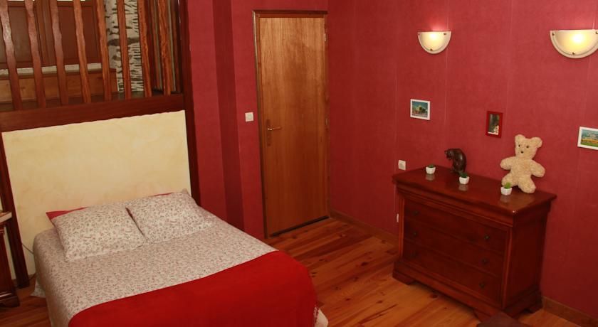Апартаменты Gite Domaine de Gleyre