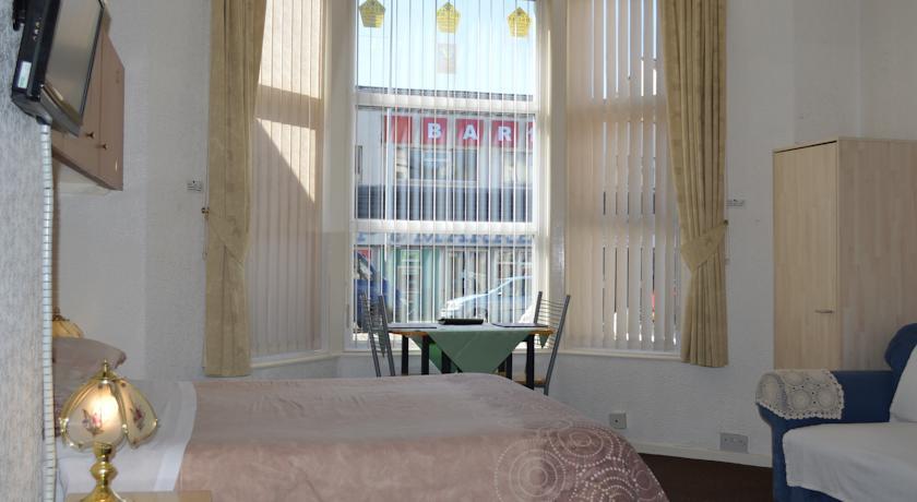 Marlborough Court Holiday Apartments
