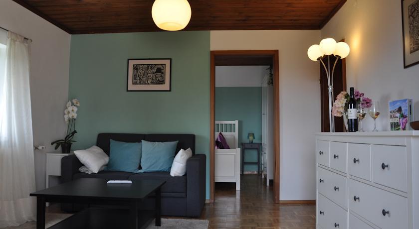 Апартаменты Ferienwohnung Weingut Gerngross