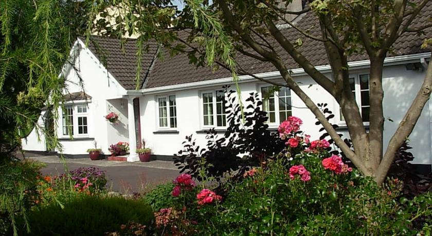 Мини-отель Meadow Bank B&B